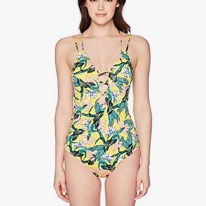 Jessica Simpson One-Piece Swimsuit 